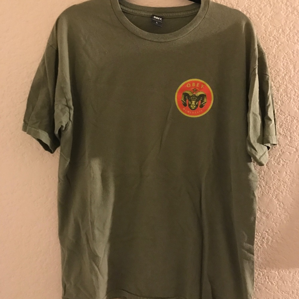 Obey T shirt